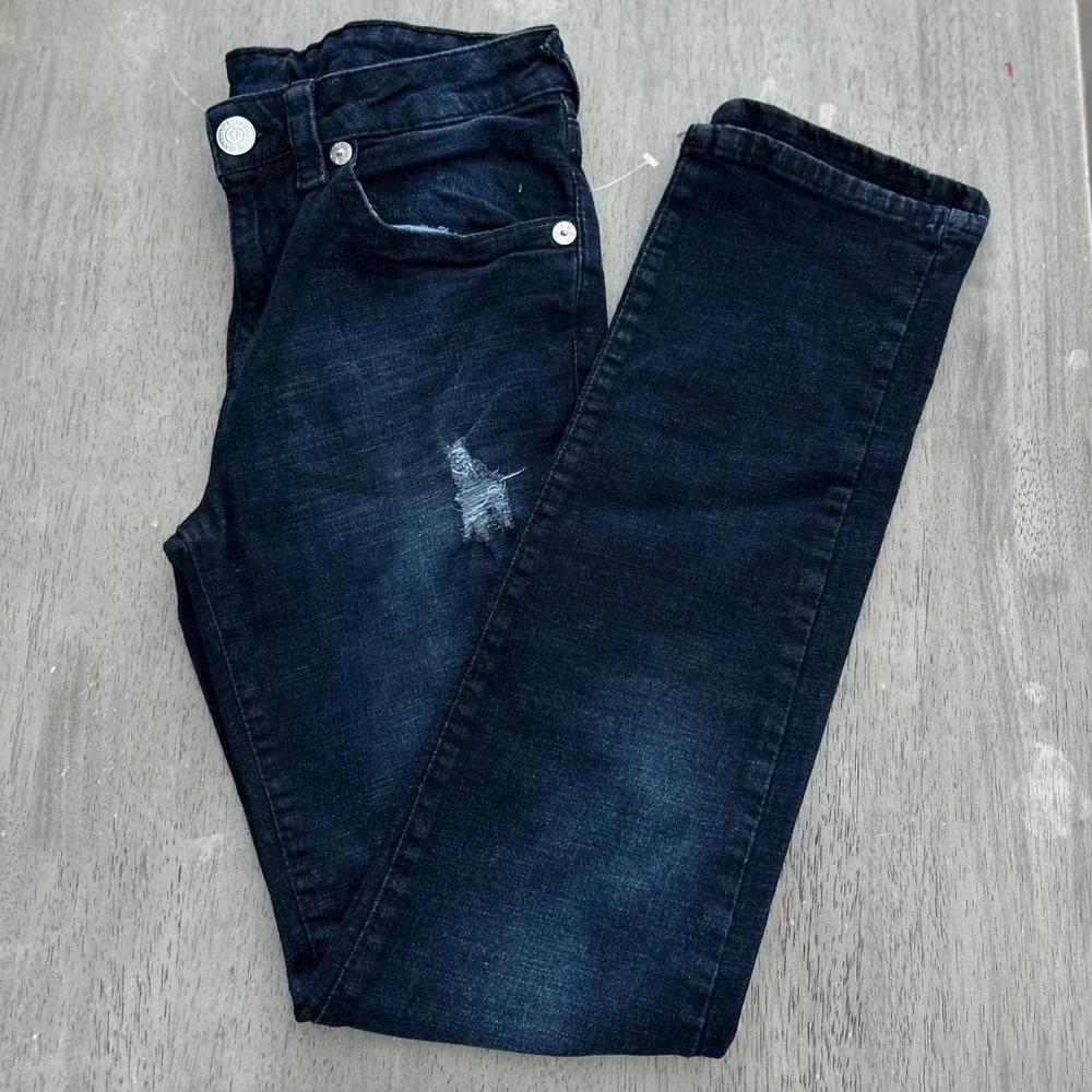 True Religion Boys Relaxed Slim Distressed Dark Wash Denim Jeans Size 16